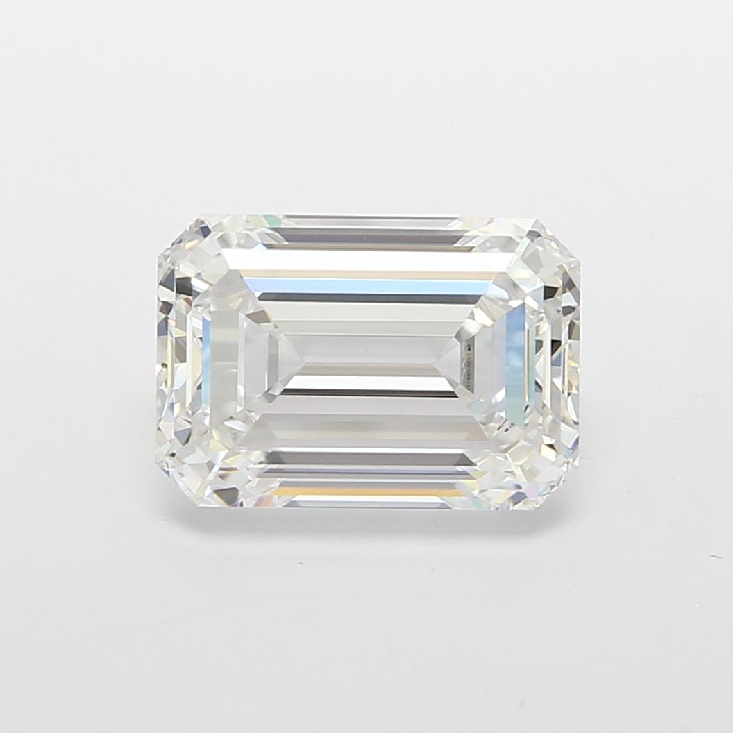 Loose Diamond - EMERALD 4.1ct E VVS1: Loose Diamond - EMERALD 4.1ct E VVS1 Source: This is a real non-mined Diamond that has been grown in a lab Shape: EMERALD Carats: 4.1 Color: E Clarity: VVS1 Certification: IGI Video: