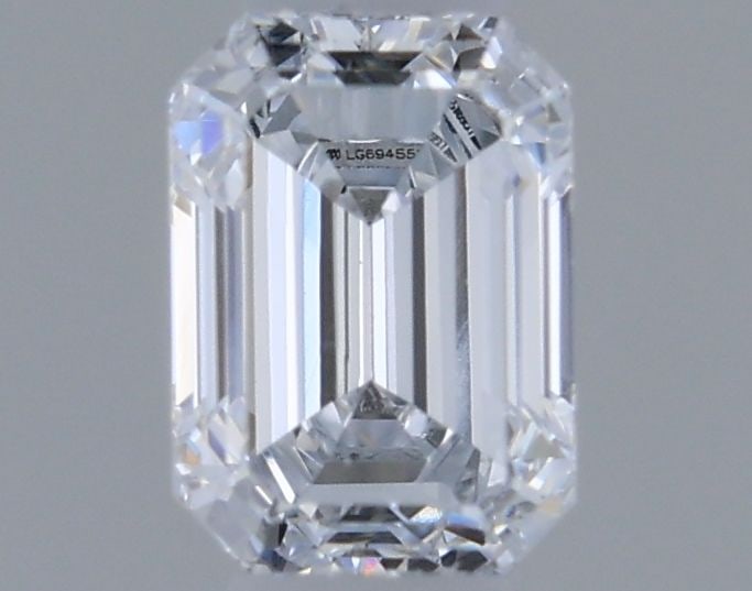 Loose Diamond - EMERALD 0.27ct E VS1: Loose Diamond - EMERALD 0.27ct E VS1 Source: This is a real non-mined Diamond that has been grown in a lab Shape: EMERALD Carats: 0.27 Color: E Clarity: VS1 Certification: IGI Video: