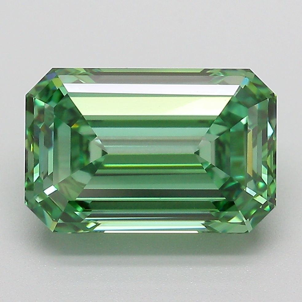 Loose Diamond - EMERALD 4.57ct Fancy Vivid Green VVS2: Loose Diamond - EMERALD 4.57ct Fancy Vivid Green VVS2 Source: This is a real non-mined Diamond that has been grown in a lab Shape: EMERALD Carats: 4.57 Color: Fancy Vivid Green Certification: IGI Vide