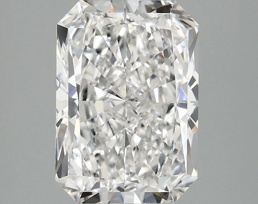 Loose Diamond - RADIANT 2.52ct E VS1: Loose Diamond - RADIANT 2.52ct E VS1 Source: This is a real non-mined Diamond that has been grown in a lab Shape: RADIANT Carats: 2.52 Color: E Clarity: VS1 Certification: IGI The Diamond Depot Guaran