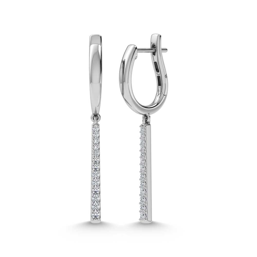14K White Gold Diamond 1/4.Ct. Tw. Fashion Earrings: 14K White Gold Diamond 1/4.Ct. Tw. Fashion Earrings 14k White Gold Stone Color: G-h Stone Clarity: Si3 This item may take 2-5 weeks for shipping. The Diamond Depot Guarantee: All items in this auction