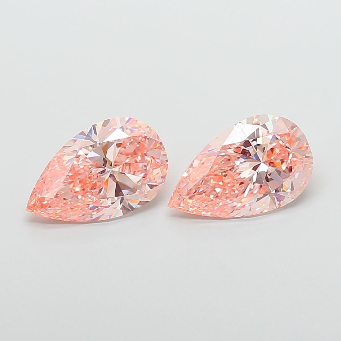 Loose Diamond - PEAR 4.05ct Fancy Intense Pink VVS2
