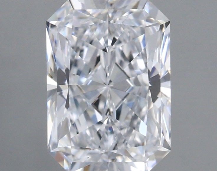 Loose Diamond - RADIANT 1.02ct D IF: Loose Diamond - RADIANT 1.02ct D IF Source: This is a real non-mined Diamond that has been grown in a lab Shape: RADIANT Carats: 1.02 Color: D Clarity: IF Certification: IGI Video: