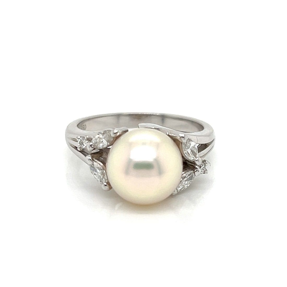 Mikimoto Akoya Pearl Diamond Split Shank Platinum Ring Size 6: Mikimoto Akoya Pearl Diamond Split Shank Platinum Ring Size 6 Authentic Mikimoto Akoya pearl and diamond solitaire ring in platinum, featuring an Akoya cultured pearl as the centerpiece with diamond a
