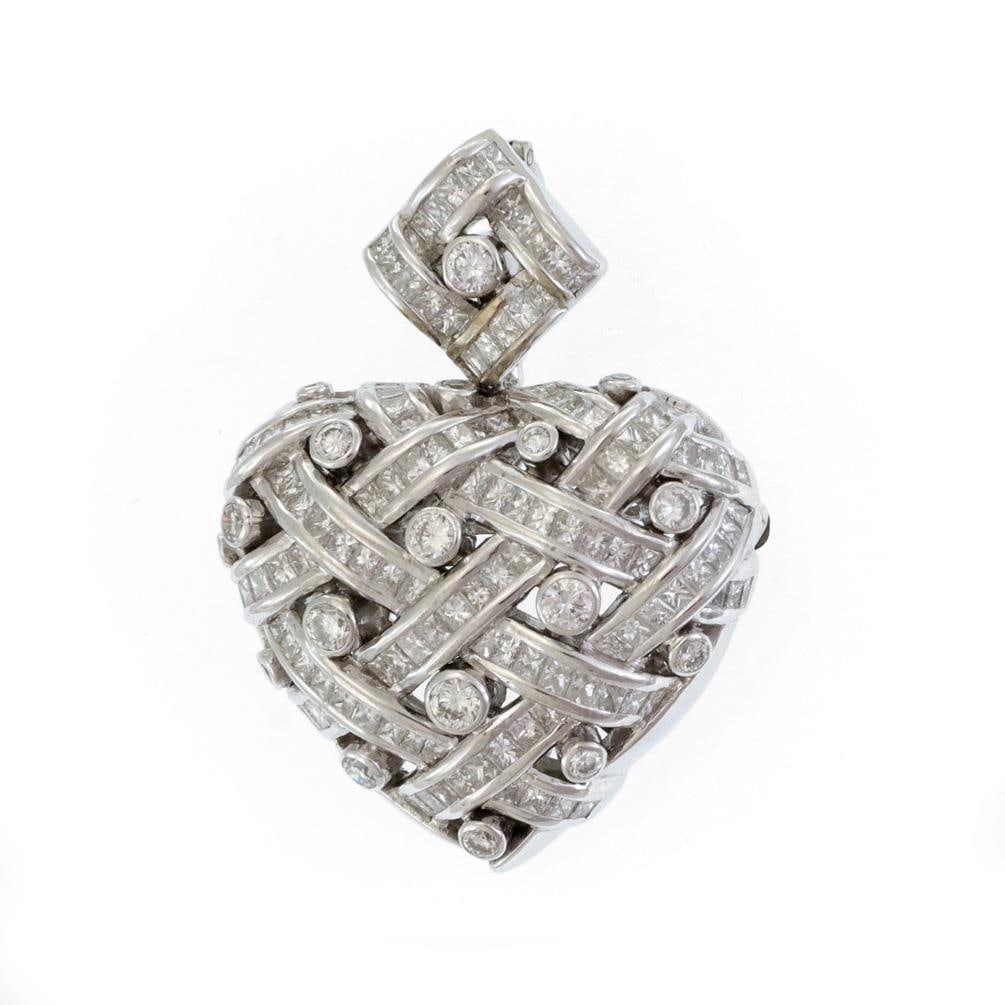 Elegant 8ct Diamond Woven Heart Pendant in 18k White Gold: Elegant 8ct Diamond Woven Heart Pendant in 18k White Gold This exquisite pendant or brooch, crafted from 18k white gold, features a stunning woven heart design. The pendant showcases a large puffed ho