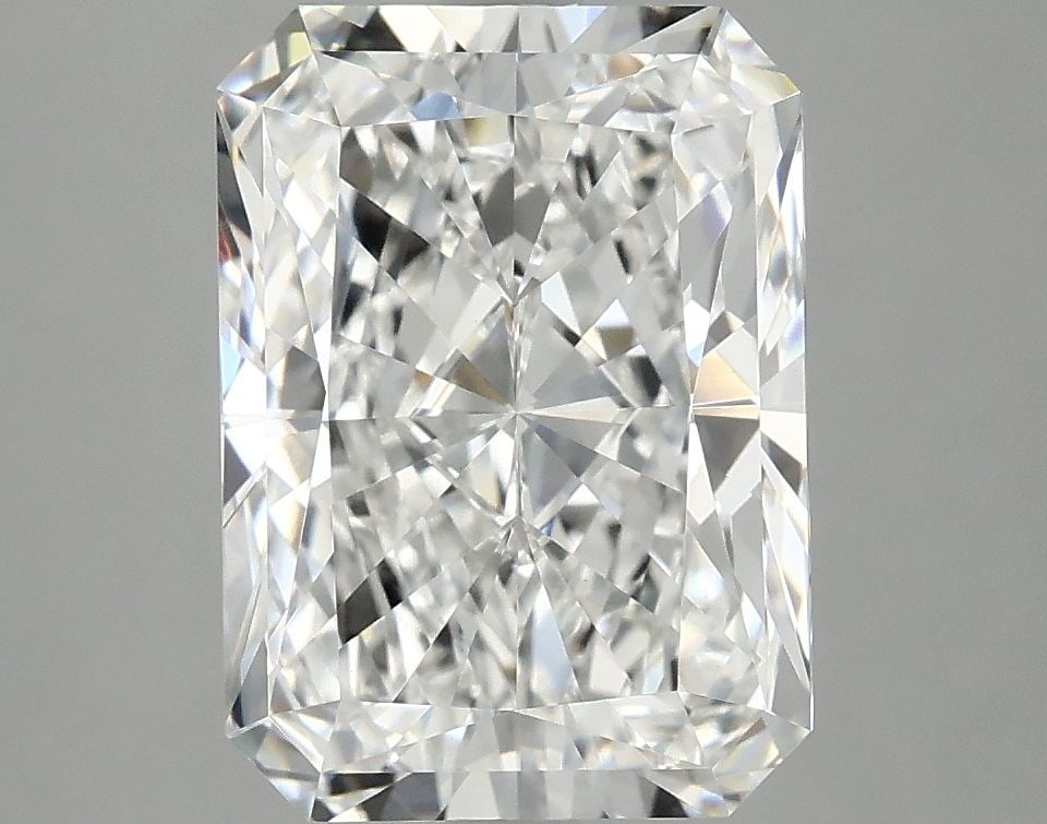 Loose Diamond - RADIANT 4.02ct E VVS2: Loose Diamond - RADIANT 4.02ct E VVS2 Source: This is a real non-mined Diamond that has been grown in a lab Shape: RADIANT Carats: 4.02 Color: E Clarity: VVS2 Certification: IGI Video: