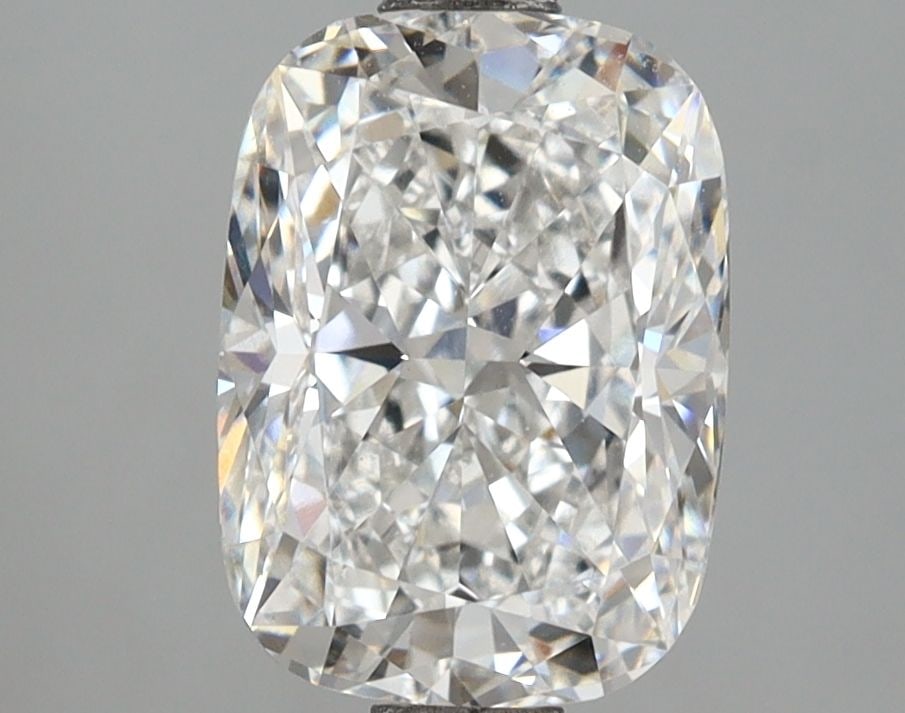 Loose Diamond - CUSHION MODIFIED 2.52ct E VS1: Loose Diamond - CUSHION MODIFIED 2.52ct E VS1 Source: This is a real non-mined Diamond that has been grown in a lab Shape: CUSHION MODIFIED Carats: 2.52 Color: E Clarity: VS1 Certification: IGI Video: