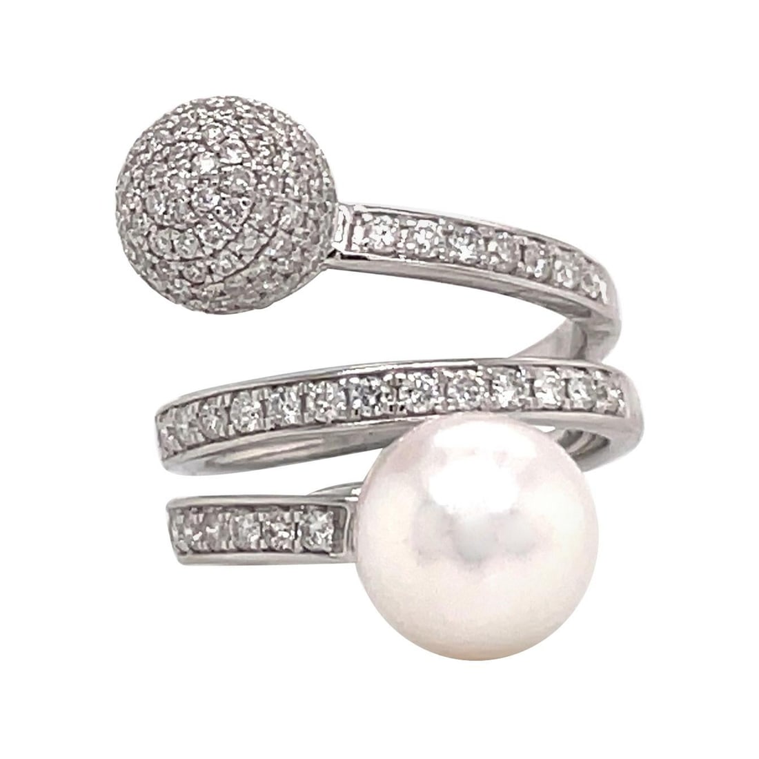 Harbor Diamonds 18K White Gold South Sea Pearl Diamond Twist Ring 1.05 Carats: Harbor Diamonds 18K White Gold South Sea Pearl Diamond Twist Ring 1.05 Carats This stunning 18 Karat White Gold ring features a single 10 mm white South Sea Pearl elegantly set alongside numerous roun