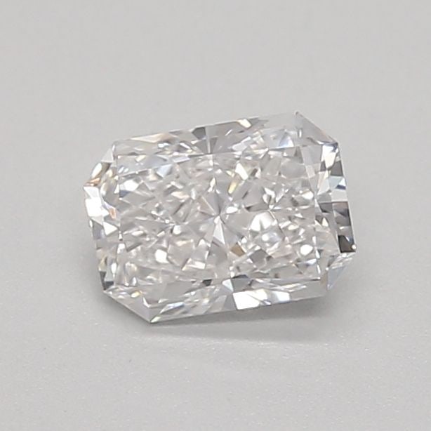 Loose Diamond - RADIANT 0.45ct E VVS2: Loose Diamond - RADIANT 0.45ct E VVS2 Source: This is a real non-mined Diamond that has been grown in a lab Shape: RADIANT Carats: 0.45 Color: E Clarity: VVS2 Certification: IGI Video: