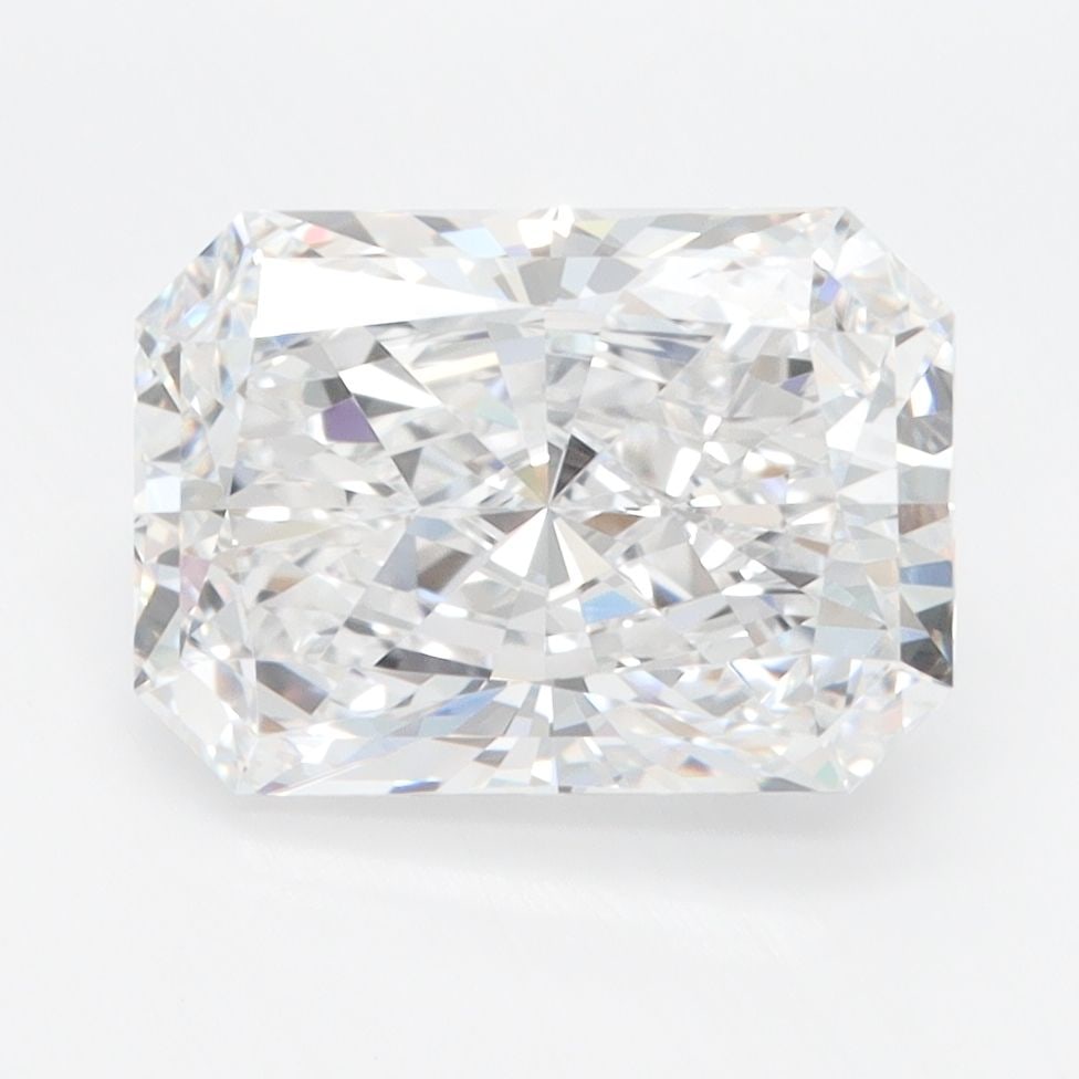 Loose Diamond - RADIANT 3.08ct D VVS2: Loose Diamond - RADIANT 3.08ct D VVS2 Source: This is a real non-mined Diamond that has been grown in a lab Shape: RADIANT Carats: 3.08 Color: D Clarity: VVS2 Certification: GIA Video: Video Link The