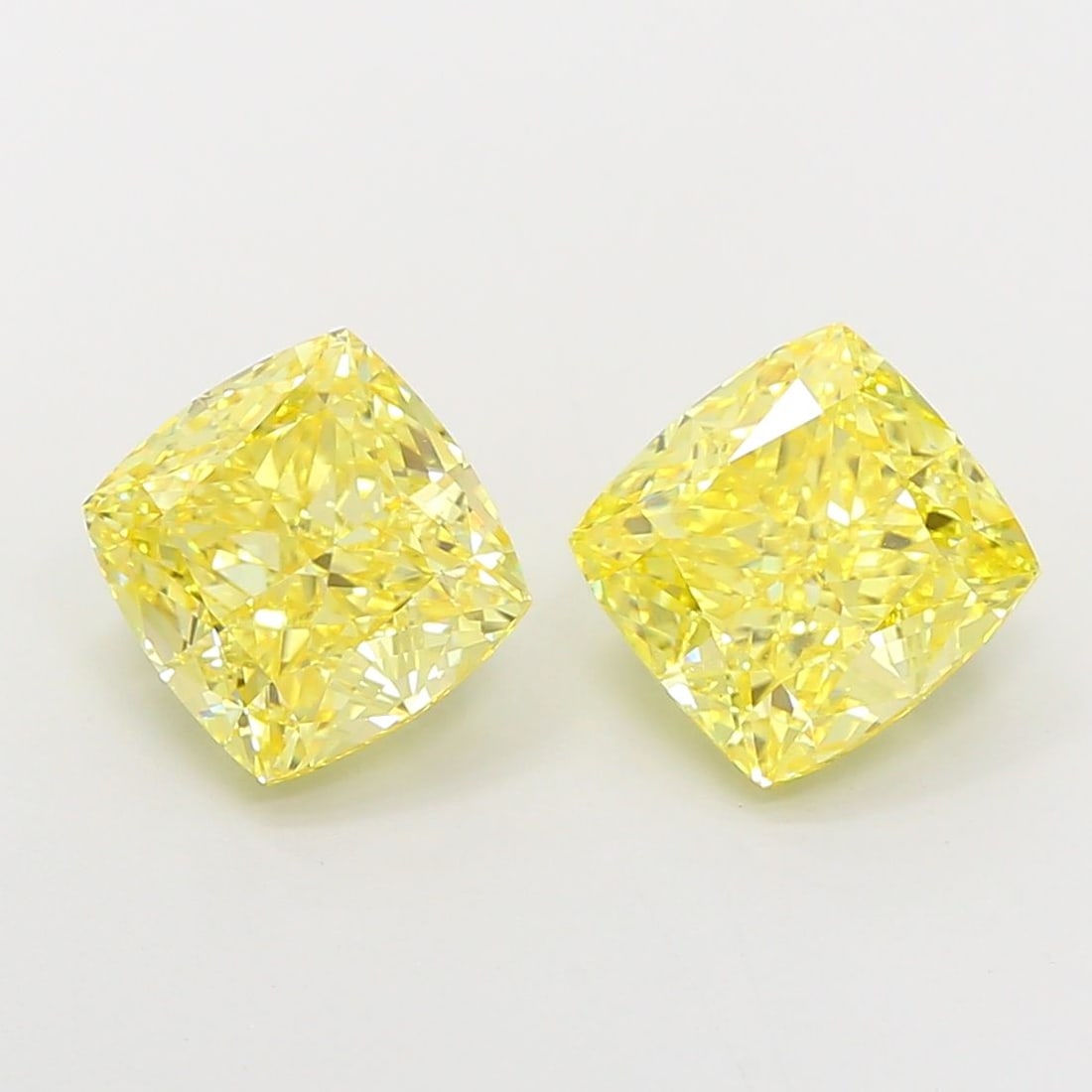 Loose Diamond - CUSHION MODIFIED 2.63ct Fancy Yellow VS1: Loose Diamond - CUSHION MODIFIED 2.63ct Fancy Yellow VS1 Source: This is a real non-mined Diamond that has been grown in a lab Shape: CUSHION MODIFIED Carats: 2.63 Color: Fancy Yellow Certification: I