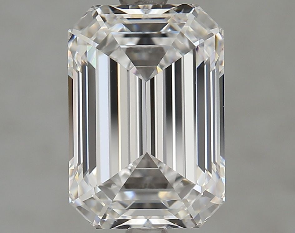 Loose Diamond - EMERALD 3.24ct D IF: Loose Diamond - EMERALD 3.24ct D IF Source: This is a real non-mined Diamond that has been grown in a lab Shape: EMERALD Carats: 3.24 Color: D Clarity: IF Certification: IGI Video:
