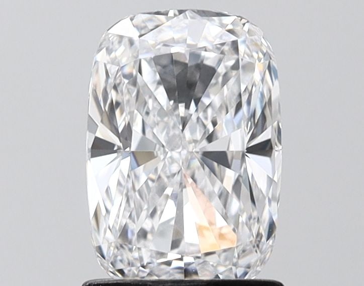 Loose Diamond - CUSHION MODIFIED 1.54ct D VVS1: Loose Diamond - CUSHION MODIFIED 1.54ct D VVS1 Source: This is a real non-mined Diamond that has been grown in a lab Shape: CUSHION MODIFIED Carats: 1.54 Color: D Clarity: VVS1 Certification: IGI Vide