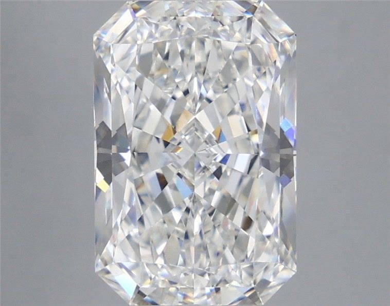 Loose Diamond - RADIANT 5.38ct E VS1: Loose Diamond - RADIANT 5.38ct E VS1 Source: This is a real non-mined Diamond that has been grown in a lab Shape: RADIANT Carats: 5.38 Color: E Clarity: VS1 Certification: IGI Video: