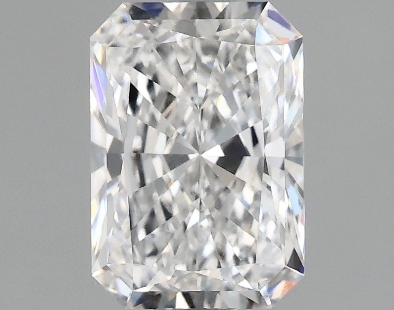 Loose Diamond - RADIANT 1.09ct D VVS2: Loose Diamond - RADIANT 1.09ct D VVS2 Source: This is a real non-mined Diamond that has been grown in a lab Shape: RADIANT Carats: 1.09 Color: D Clarity: VVS2 Certification: IGI Video: Video Link The