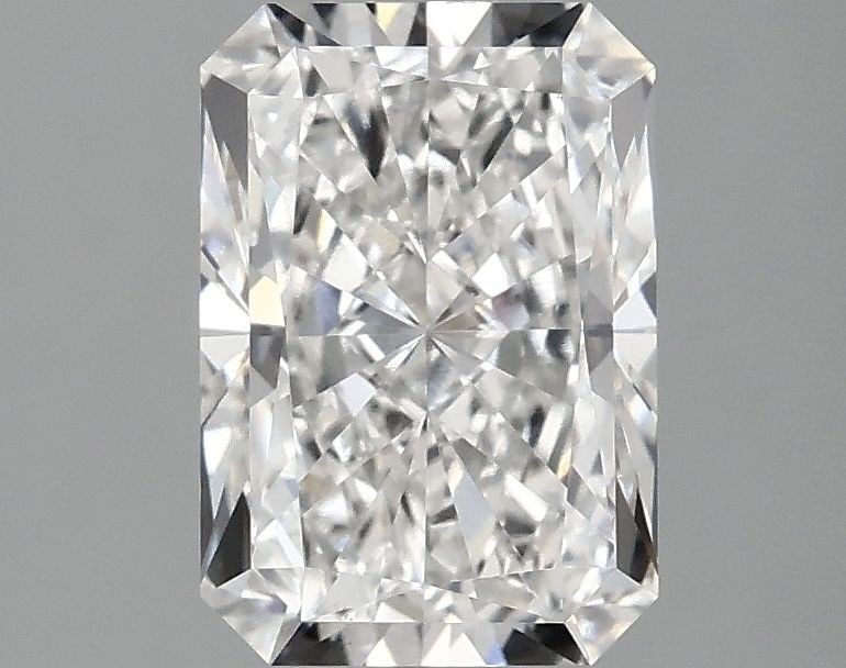 Loose Diamond - RADIANT 2.02ct E VS1: Loose Diamond - RADIANT 2.02ct E VS1 Source: This is a real non-mined Diamond that has been grown in a lab Shape: RADIANT Carats: 2.02 Color: E Clarity: VS1 Certification: IGI Video: