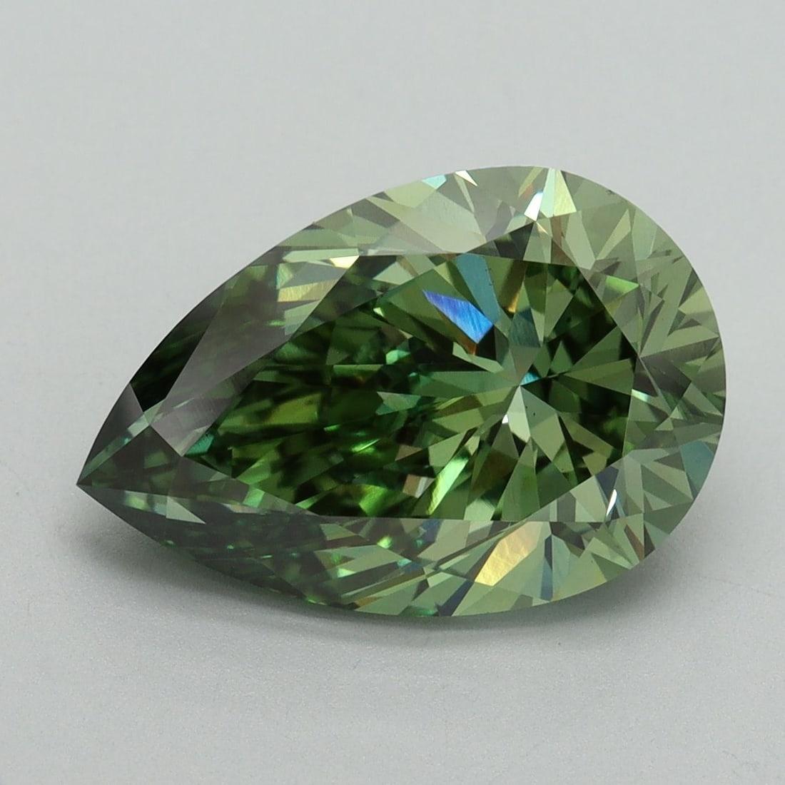 Loose Diamond - PEAR 5.07ct Fancy Vivid Green VS1: Loose Diamond - PEAR 5.07ct Fancy Vivid Green VS1 Source: This is a real non-mined Diamond that has been grown in a lab Shape: PEAR Carats: 5.07 Color: Fancy Vivid Green Certification: IGI Video: