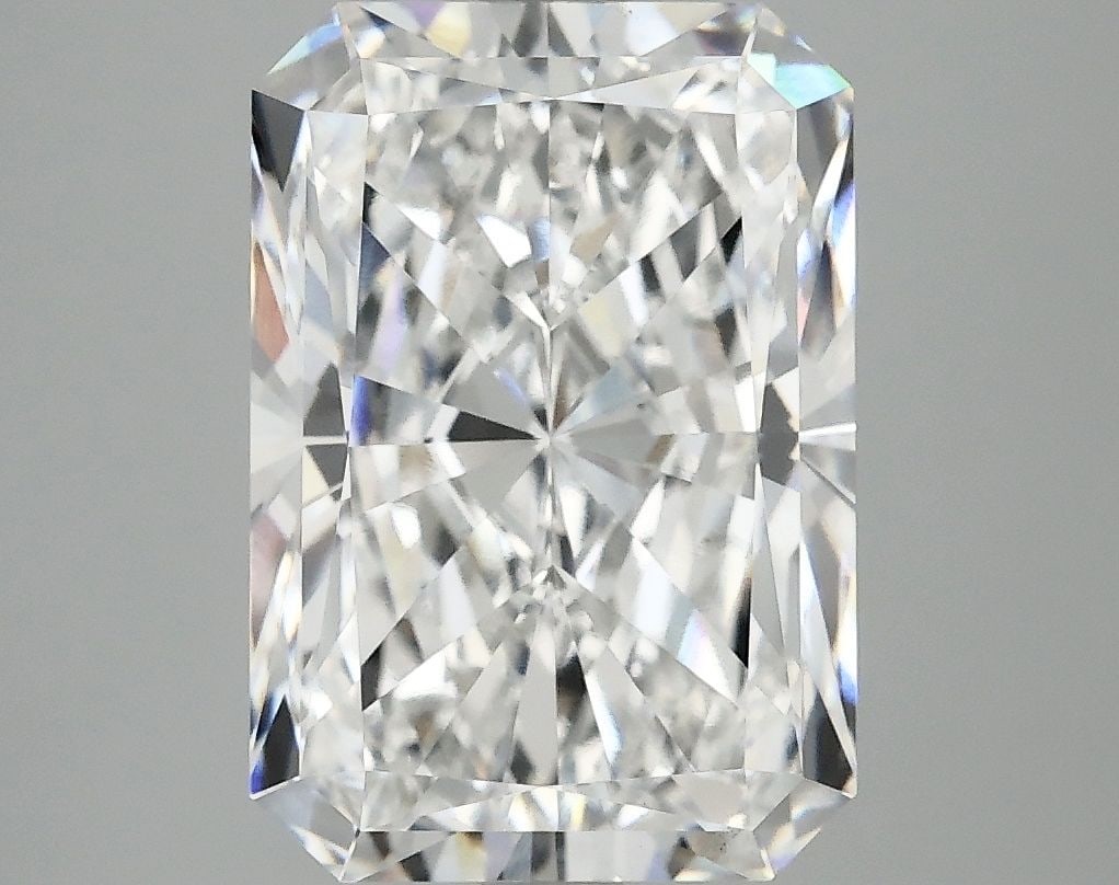 Loose Diamond - RADIANT 5.09ct E VS1: Loose Diamond - RADIANT 5.09ct E VS1 Source: This is a real non-mined Diamond that has been grown in a lab Shape: RADIANT Carats: 5.09 Color: E Clarity: VS1 Certification: IGI Video: