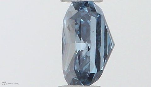 Loose Diamond - RADIANT 0.32ct Fancy Vivid Blue SI2: Loose Diamond - RADIANT 0.32ct Fancy Vivid Blue SI2 Source: This is a real non-mined Diamond that has been grown in a lab Shape: RADIANT Carats: 0.32 Color: Fancy Vivid Blue Certification: IGI Video: