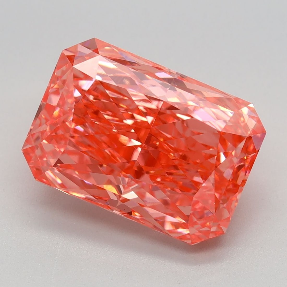 Loose Diamond - RADIANT 4.06ct Fancy Vivid Pink VS1: Loose Diamond - RADIANT 4.06ct Fancy Vivid Pink VS1 Source: This is a real non-mined Diamond that has been grown in a lab Shape: RADIANT Carats: 4.06 Color: Fancy Vivid Pink Certification: IGI Video: