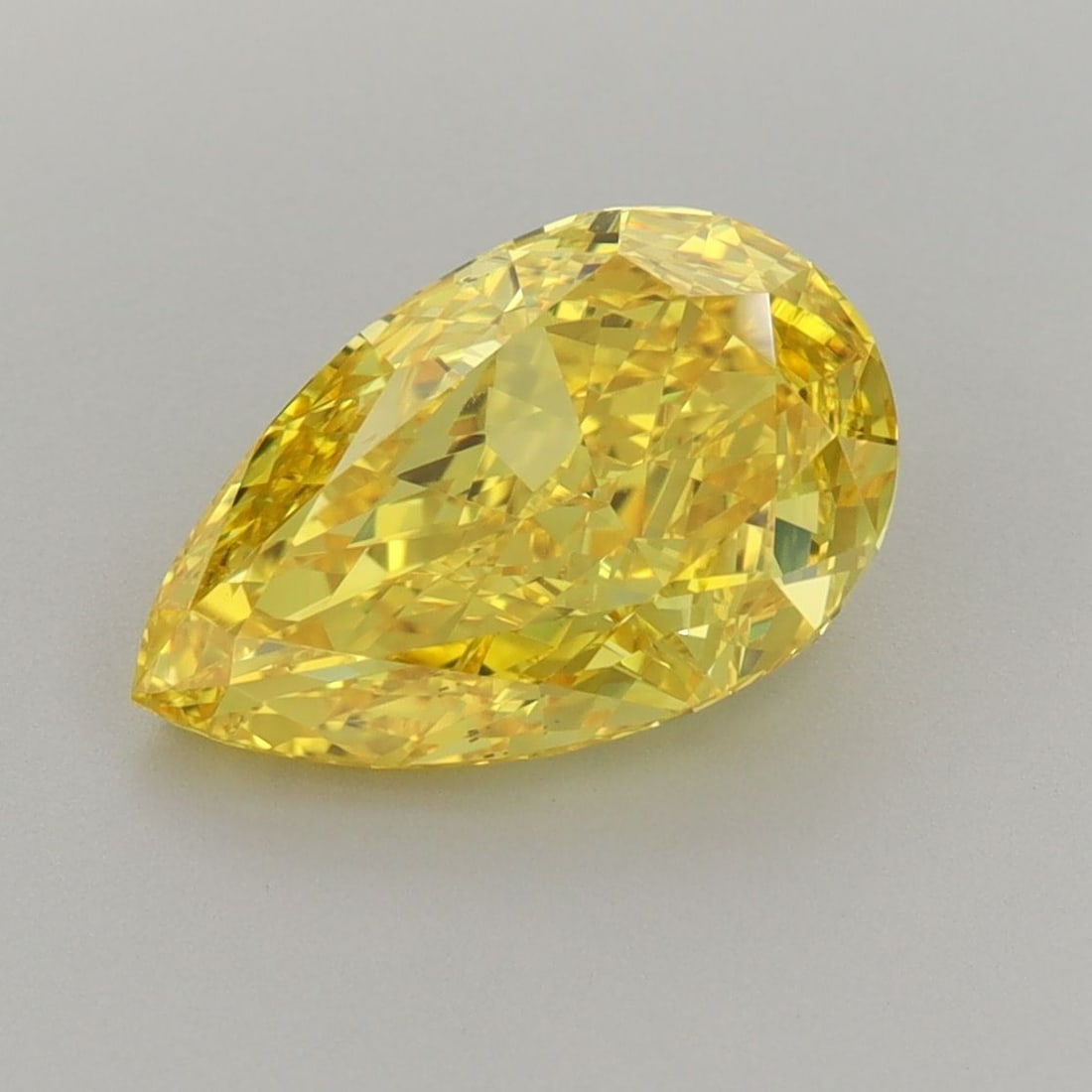 Loose Diamond - PEAR 2.52ct Fancy Vivid Yellow VS1: Loose Diamond - PEAR 2.52ct Fancy Vivid Yellow VS1 Source: This is a real non-mined Diamond that has been grown in a lab Shape: PEAR Carats: 2.52 Color: Fancy Vivid Yellow Certification: IGI Video: