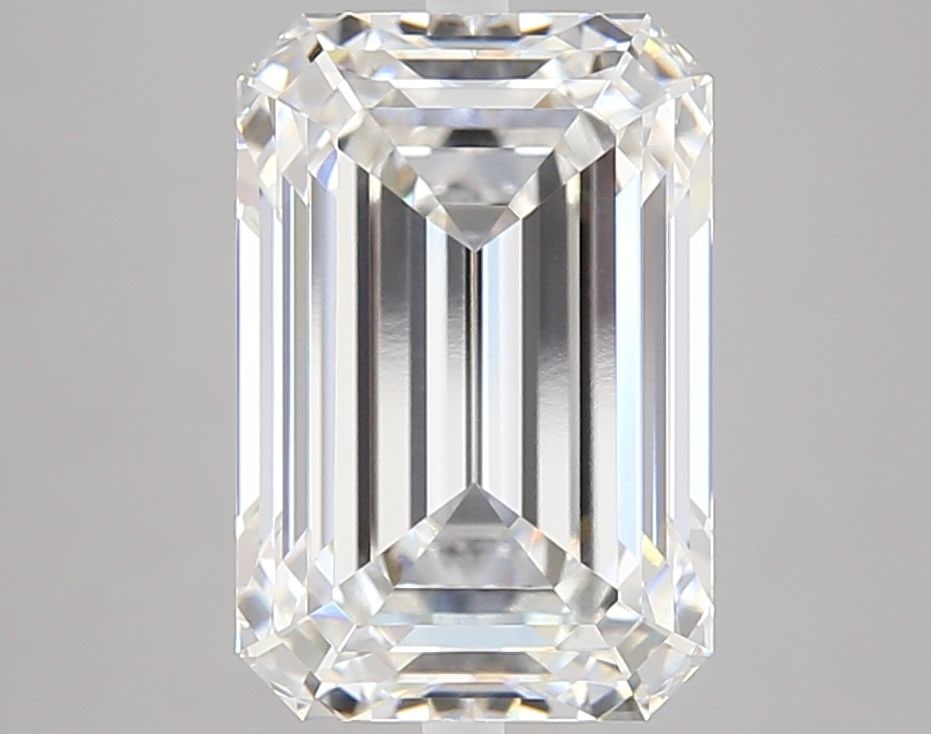 Loose Diamond - EMERALD 5.01ct E VVS1: Loose Diamond - EMERALD 5.01ct E VVS1 Source: This is a real non-mined Diamond that has been grown in a lab Shape: EMERALD Carats: 5.01 Color: E Clarity: VVS1 Certification: IGI Video: