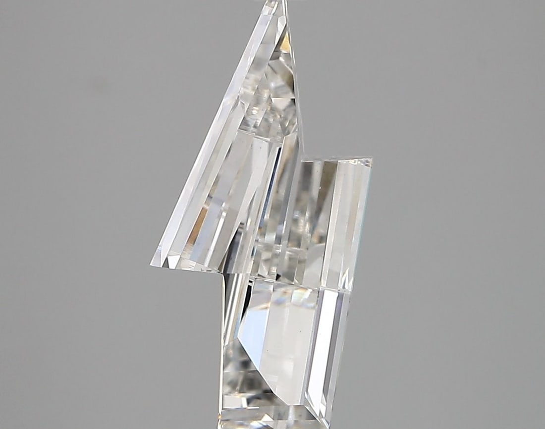 Loose Diamond - OTHER 2.68ct G VS1: Loose Diamond - OTHER 2.68ct G VS1 Source: This is a real non-mined Diamond that has been grown in a lab Shape: OTHER Carats: 2.68 Color: G Clarity: VS1 Certification: IGI Video: