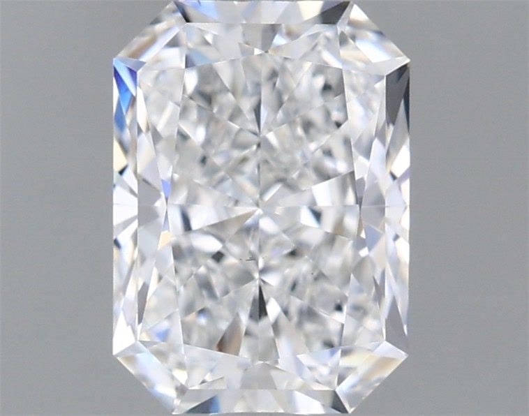 Loose Diamond - RADIANT 1.7ct E VS1: Loose Diamond - RADIANT 1.7ct E VS1 Source: This is a real non-mined Diamond that has been grown in a lab Shape: RADIANT Carats: 1.7 Color: E Clarity: VS1 Certification: GIA Video: