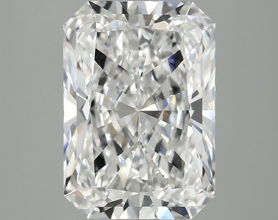 Loose Diamond - RADIANT 3.1ct E VS1: Loose Diamond - RADIANT 3.1ct E VS1 Source: This is a real non-mined Diamond that has been grown in a lab Shape: RADIANT Carats: 3.1 Color: E Clarity: VS1 Certification: IGI Video: