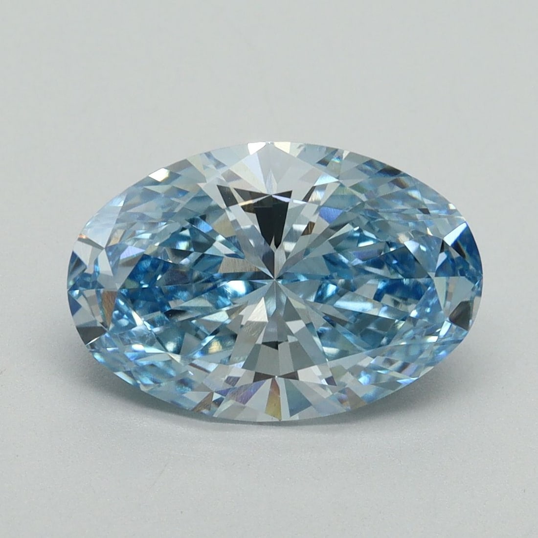 Loose Diamond - OVAL 3.12ct Fancy Vivid Blue VS1: Loose Diamond - OVAL 3.12ct Fancy Vivid Blue VS1 Source: This is a real non-mined Diamond that has been grown in a lab Shape: OVAL Carats: 3.12 Color: Fancy Vivid Blue Certification: IGI Video: