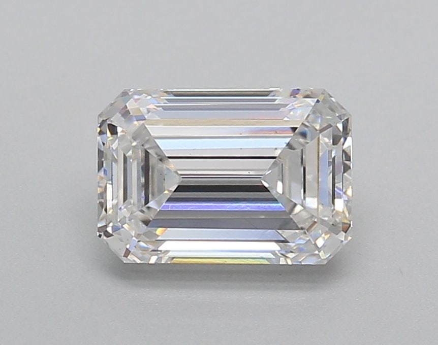 Loose Diamond - EMERALD 1.52ct F VS1: Loose Diamond - EMERALD 1.52ct F VS1 Source: This is a real non-mined Diamond that has been grown in a lab Shape: EMERALD Carats: 1.52 Color: F Clarity: VS1 Certification: NONE The Diamond Depot Guara