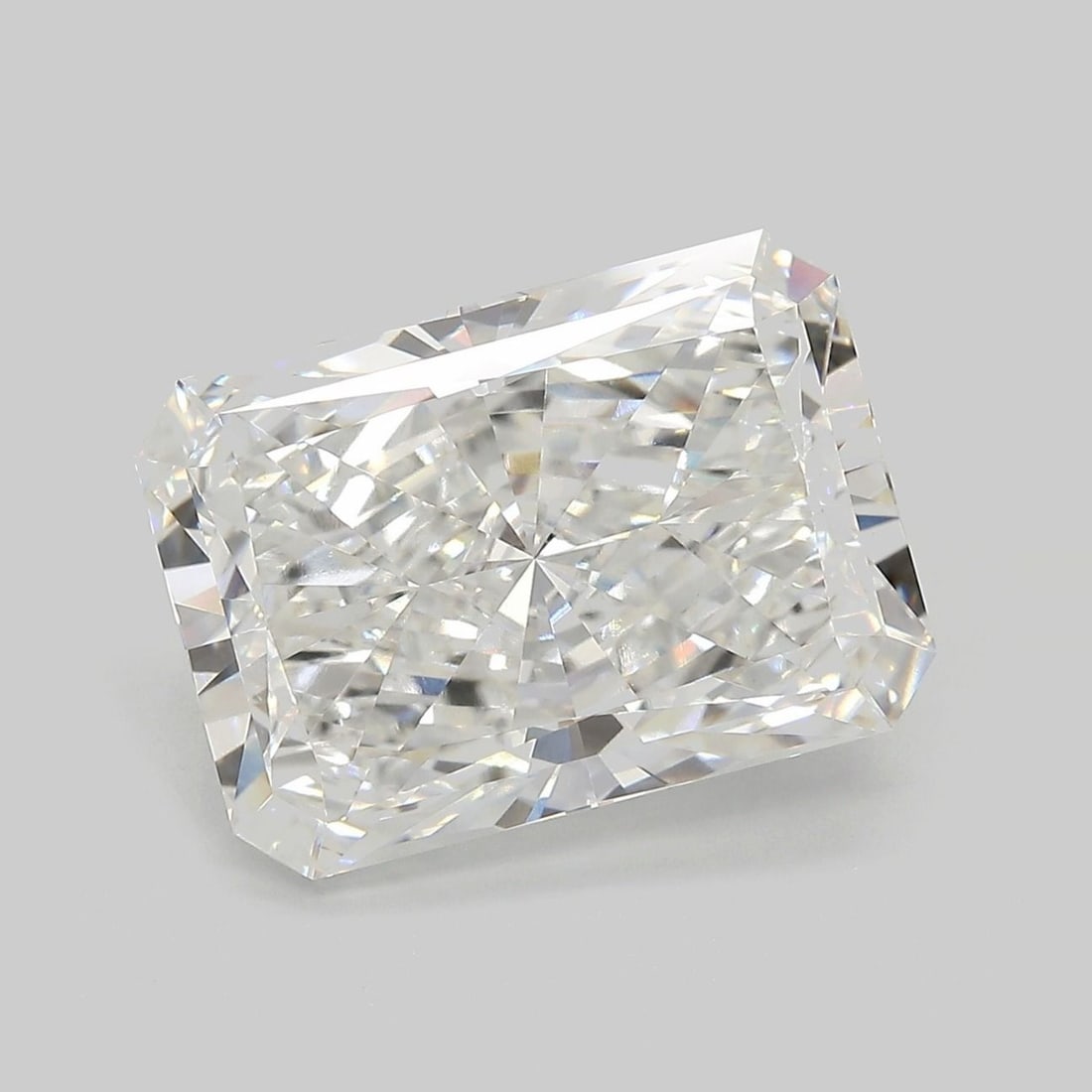 Loose Diamond - RADIANT 8.06ct F VVS2: Loose Diamond - RADIANT 8.06ct F VVS2 Source: This is a real non-mined Diamond that has been grown in a lab Shape: RADIANT Carats: 8.06 Color: F Clarity: VVS2 Certification: IGI Video: Video Link The