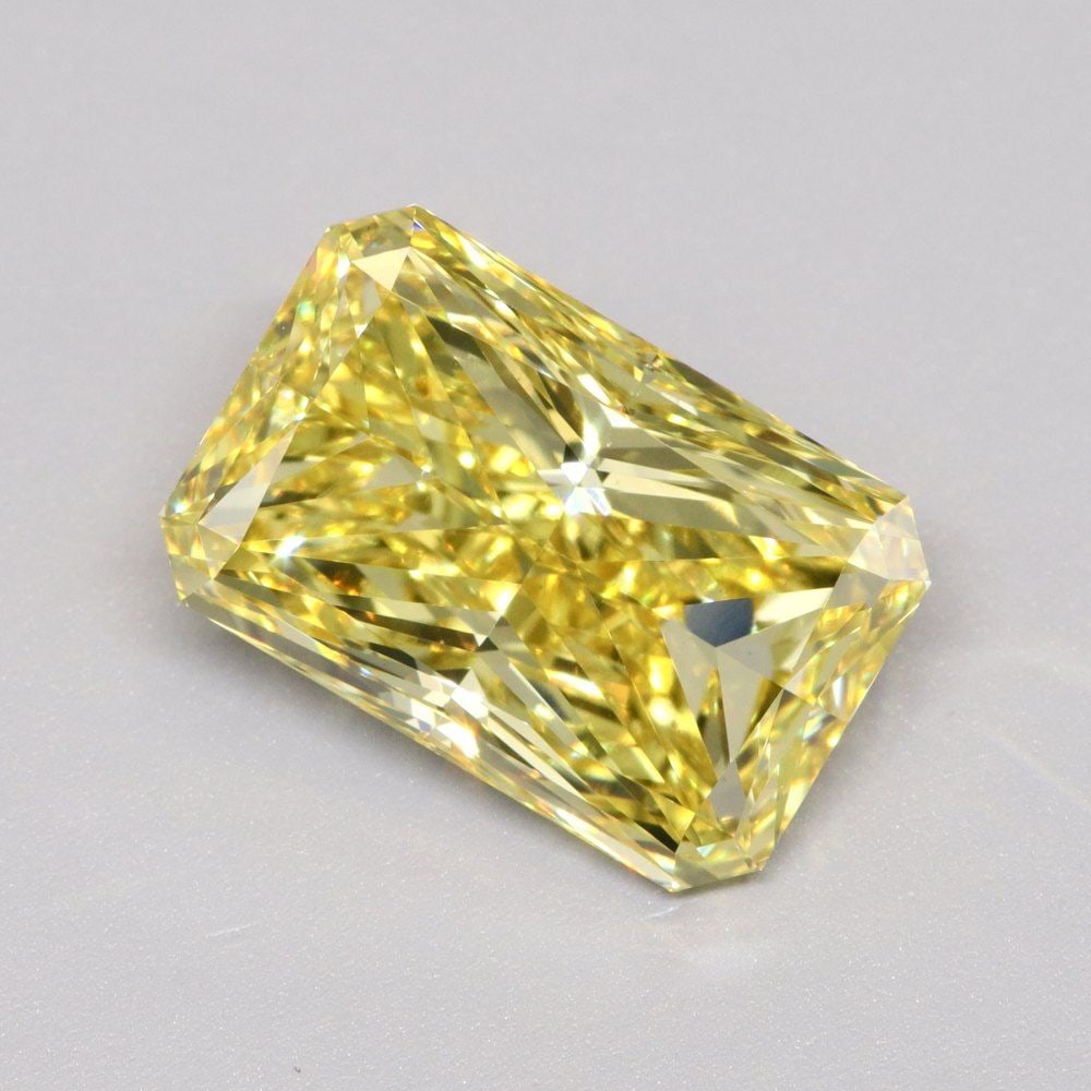 Loose Diamond - RADIANT 4.53ct Fancy Intense Yellow VS1: Loose Diamond - RADIANT 4.53ct Fancy Intense Yellow VS1 Source: This is a real non-mined Diamond that has been grown in a lab Shape: RADIANT Carats: 4.53 Color: Fancy Intense Yellow Certification: IGI