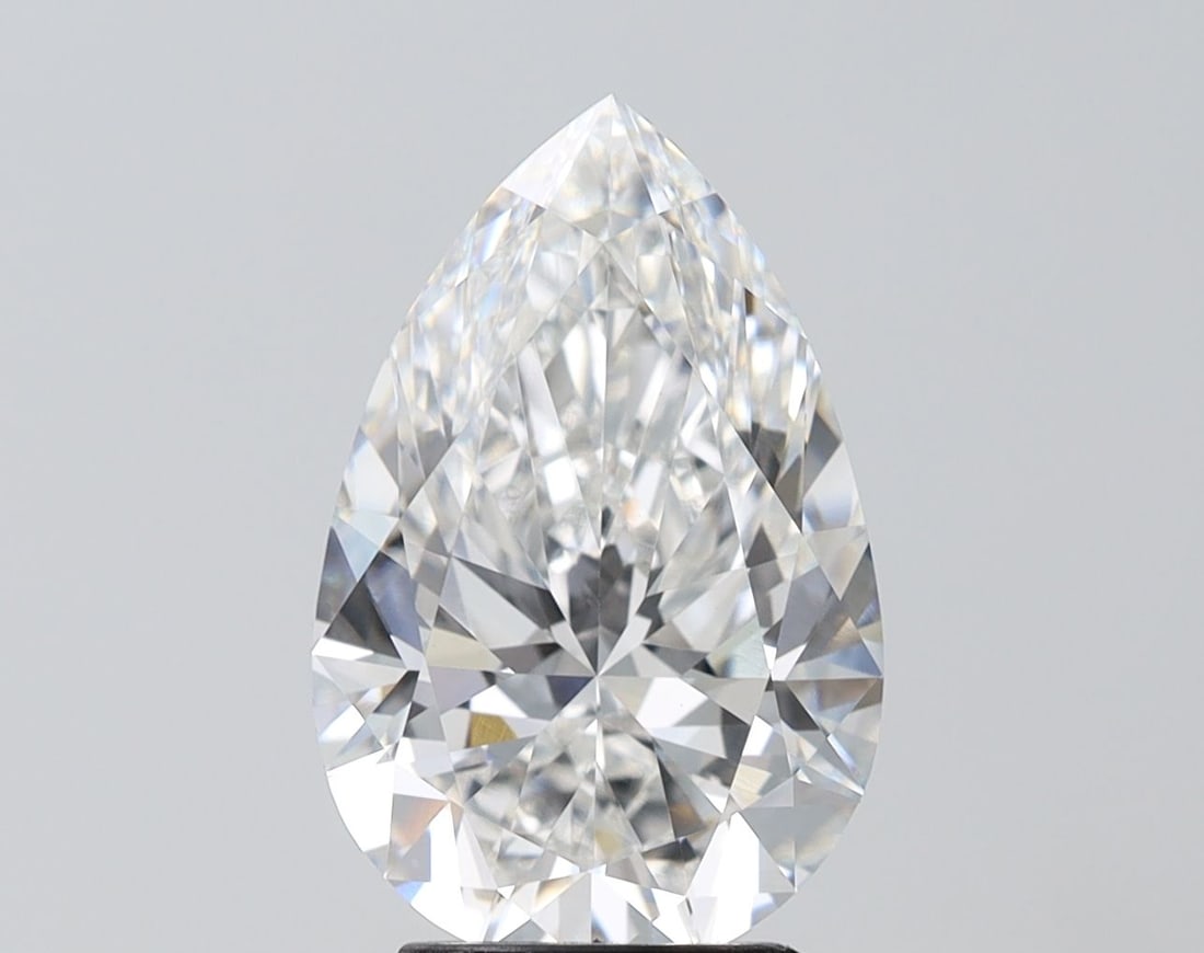 Loose Diamond - PEAR 2.1ct E VVS2: Loose Diamond - PEAR 2.1ct E VVS2 Source: This is a real non-mined Diamond that has been grown in a lab Shape: PEAR Carats: 2.1 Color: E Clarity: VVS2 Certification: IGI Video: Video Link The Diamond