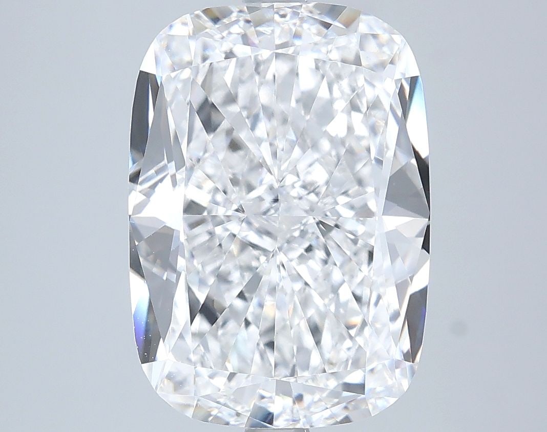 Loose Diamond - CUSHION MODIFIED 5.5ct D VVS2: Loose Diamond - CUSHION MODIFIED 5.5ct D VVS2 Source: This is a real non-mined Diamond that has been grown in a lab Shape: CUSHION MODIFIED Carats: 5.5 Color: D Clarity: VVS2 Certification: IGI Video: