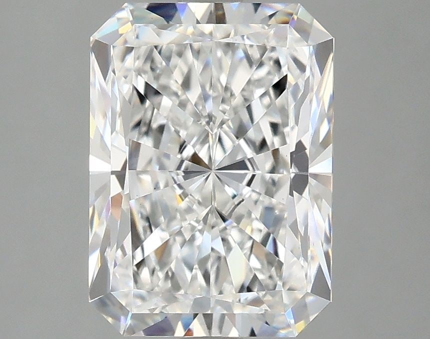 Loose Diamond - RADIANT 3.08ct D VS1: Loose Diamond - RADIANT 3.08ct D VS1 Source: This is a real non-mined Diamond that has been grown in a lab Shape: RADIANT Carats: 3.08 Color: D Clarity: VS1 Certification: IGI Video: Video Link The