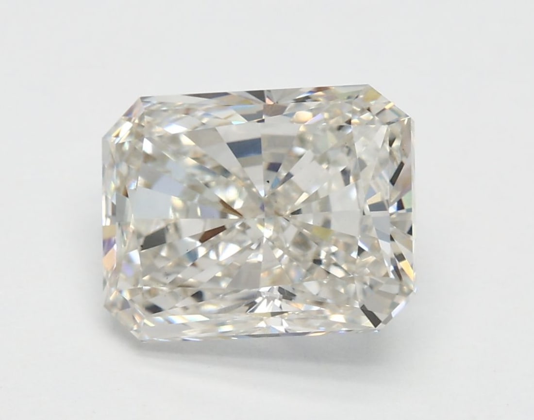 Loose Diamond - RADIANT 2.51ct H VS2: Loose Diamond - RADIANT 2.51ct H VS2 Source: This is a real non-mined Diamond that has been grown in a lab Shape: RADIANT Carats: 2.51 Color: H Clarity: VS2 Certification: IGI Video: Video Link The