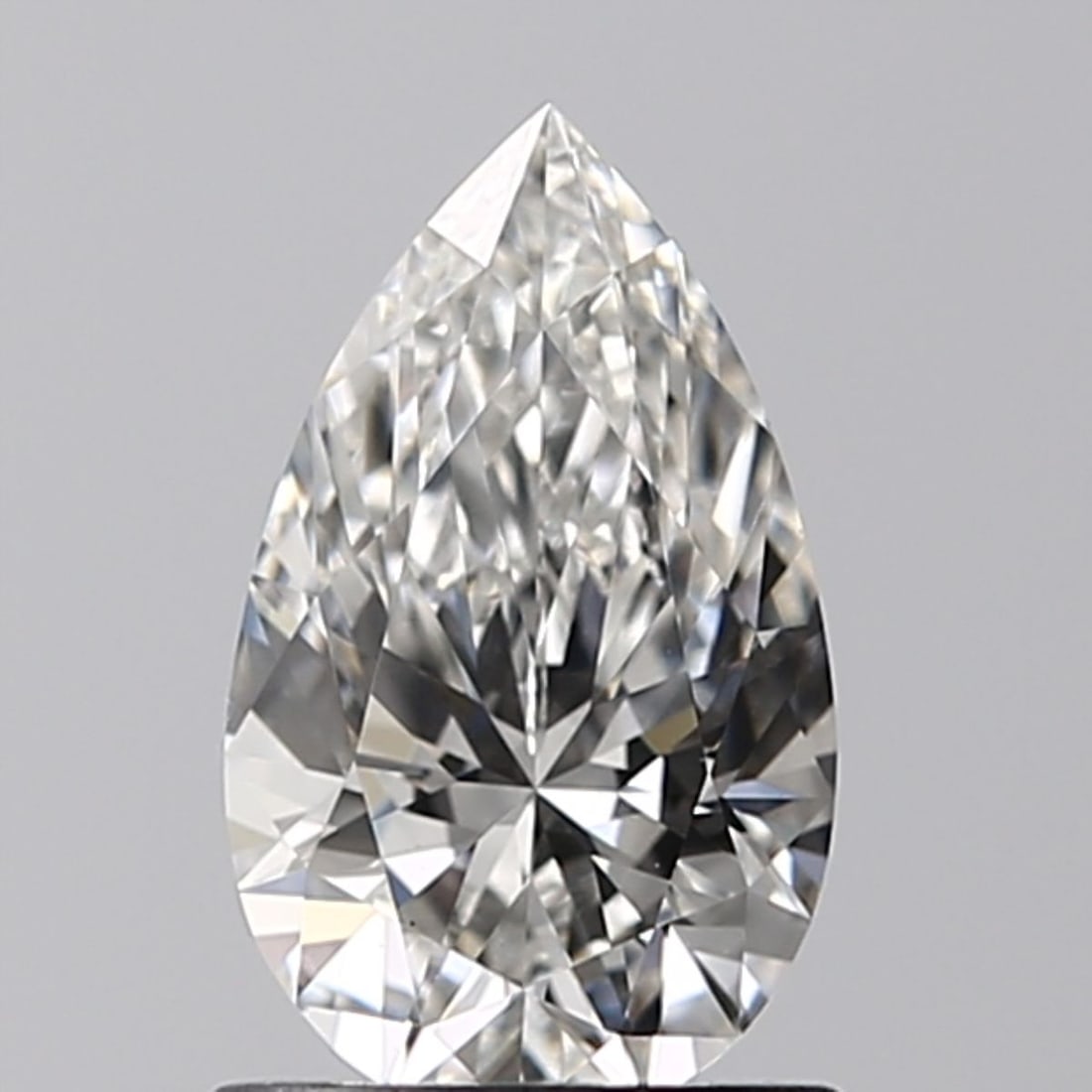 Loose Diamond - PEAR 0.91ct F VS1: Loose Diamond - PEAR 0.91ct F VS1 Source: This is a real non-mined Diamond that has been grown in a lab Shape: PEAR Carats: 0.91 Color: F Clarity: VS1 Certification: IGI Video: