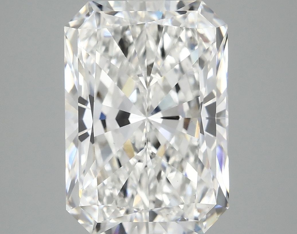 Loose Diamond - RADIANT 5.07ct E VS1: Loose Diamond - RADIANT 5.07ct E VS1 Source: This is a real non-mined Diamond that has been grown in a lab Shape: RADIANT Carats: 5.07 Color: E Clarity: VS1 Certification: IGI Video: Video Link The