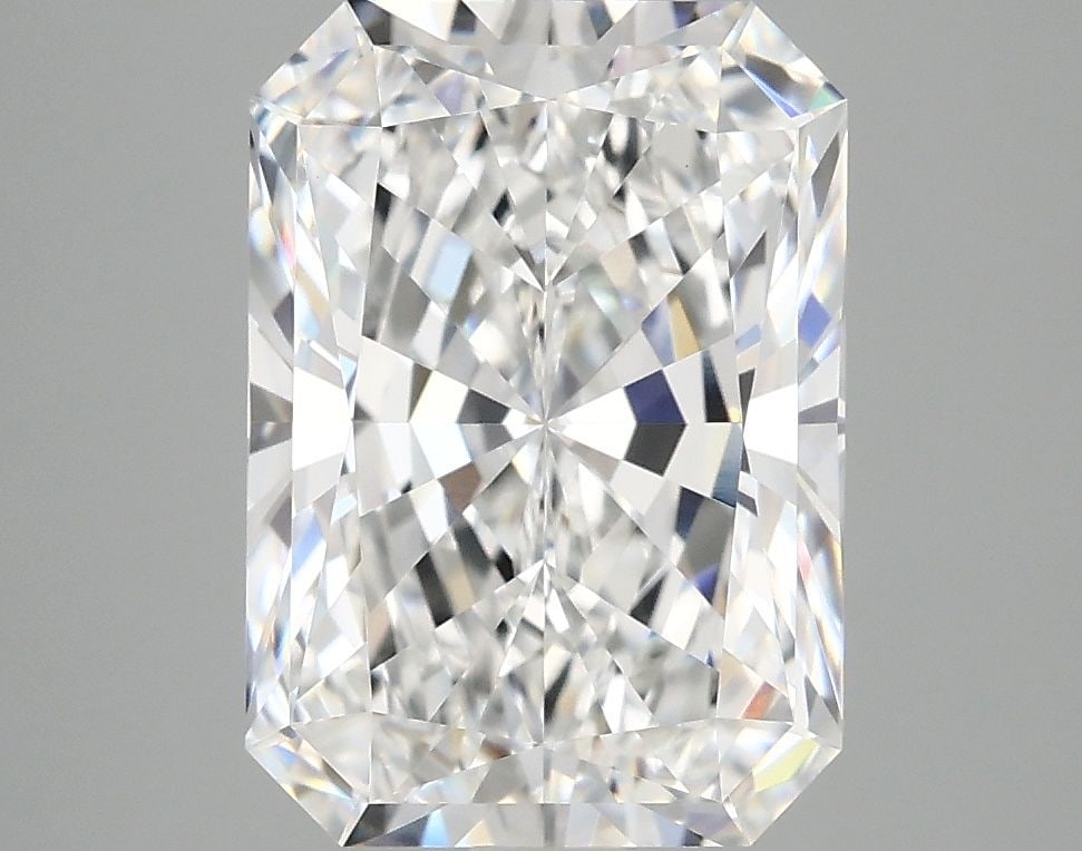 Loose Diamond - RADIANT 4.19ct D VVS2: Loose Diamond - RADIANT 4.19ct D VVS2 Source: This is a real non-mined Diamond that has been grown in a lab Shape: RADIANT Carats: 4.19 Color: D Clarity: VVS2 Certification: IGI Video: