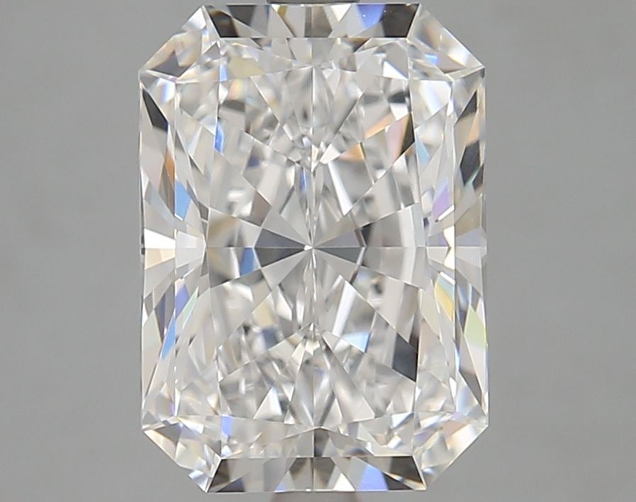 Loose Diamond - RADIANT 4.09ct D IF: Loose Diamond - RADIANT 4.09ct D IF Source: This is a real non-mined Diamond that has been grown in a lab Shape: RADIANT Carats: 4.09 Color: D Clarity: IF Certification: GIA Video: