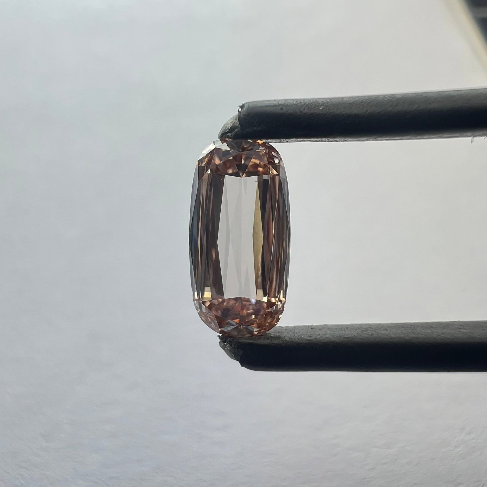 Loose Diamond - OTHER 0.76ct Pink VVS2: Loose Diamond - OTHER 0.76ct Pink VVS2 Source: This is a real non-mined Diamond that has been grown in a lab Shape: OTHER Carats: 0.76 Color: Pink Certification: NONE The Diamond Depot Guarantee: All