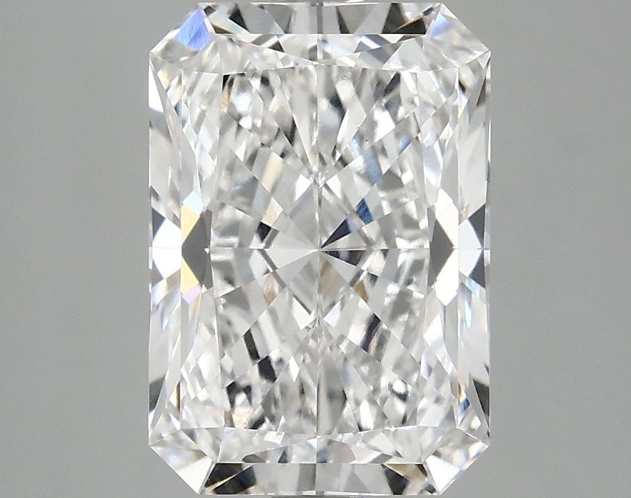 Loose Diamond - RADIANT 3.08ct E VS1: Loose Diamond - RADIANT 3.08ct E VS1 Source: This is a real non-mined Diamond that has been grown in a lab Shape: RADIANT Carats: 3.08 Color: E Clarity: VS1 Certification: IGI Video: