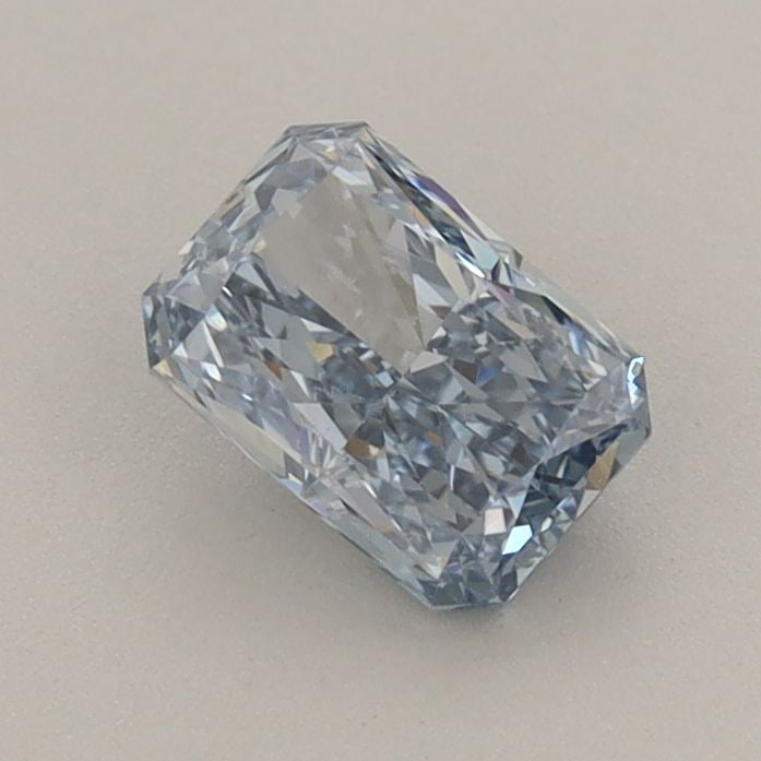 Loose Diamond - RADIANT 0.77ct Fancy Vivid Blue VS1: Loose Diamond - RADIANT 0.77ct Fancy Vivid Blue VS1 Source: This is a real non-mined Diamond that has been grown in a lab Shape: RADIANT Carats: 0.77 Color: Fancy Vivid Blue Certification: IGI Video: