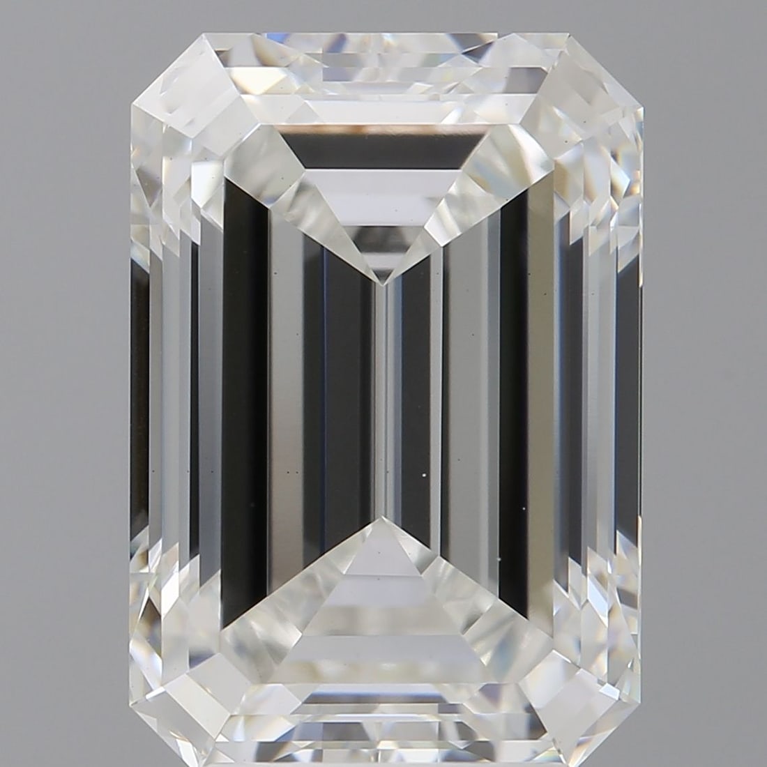 Loose Diamond - EMERALD 5.09ct F VS1: Loose Diamond - EMERALD 5.09ct F VS1 Source: This is a real non-mined Diamond that has been grown in a lab Shape: EMERALD Carats: 5.09 Color: F Clarity: VS1 Certification: IGI Video: