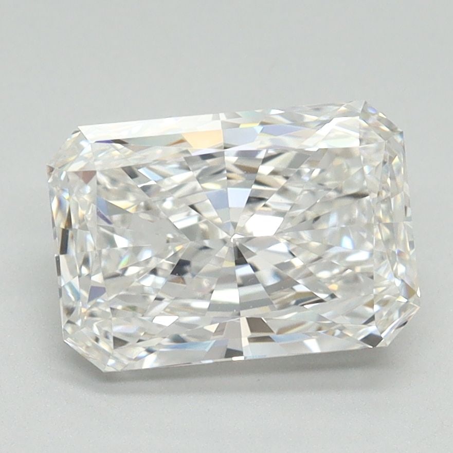 Loose Diamond - RADIANT 2.16ct E VVS2: Loose Diamond - RADIANT 2.16ct E VVS2 Source: This is a real non-mined Diamond that has been grown in a lab Shape: RADIANT Carats: 2.16 Color: E Clarity: VVS2 Certification: IGI Video: