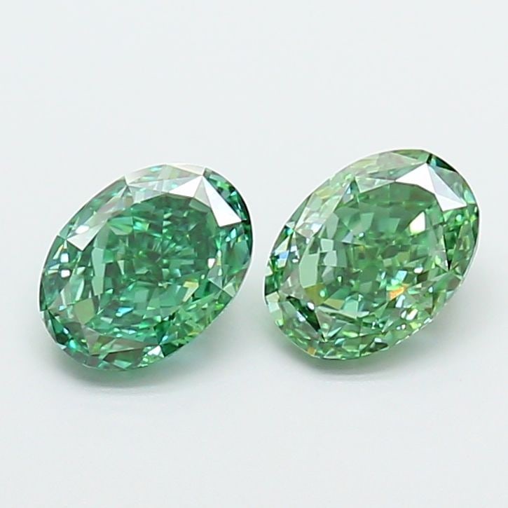 Loose Diamond - OVAL 1.02ct Fancy Vivid Green VVS2: Loose Diamond - OVAL 1.02ct Fancy Vivid Green VVS2 Source: This is a real non-mined Diamond that has been grown in a lab Shape: OVAL Carats: 1.02 Color: Fancy Vivid Green Certification: IGI Video: