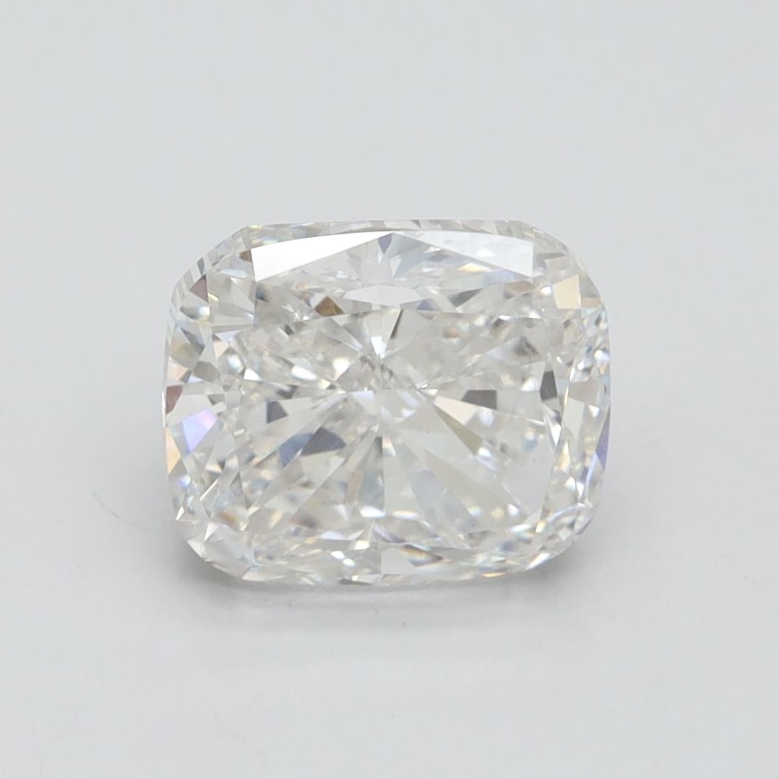 Loose Diamond - CUSHION MODIFIED 3.01ct H VS1: Loose Diamond - CUSHION MODIFIED 3.01ct H VS1 Source: This is a real non-mined Diamond that has been grown in a lab Shape: CUSHION MODIFIED Carats: 3.01 Color: H Clarity: VS1 Certification: IGI