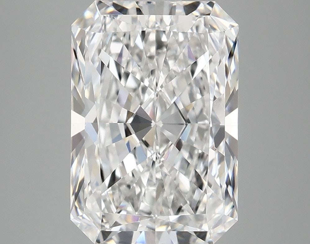 Loose Diamond - RADIANT 4.02ct E VS1: Loose Diamond - RADIANT 4.02ct E VS1 Source: This is a real non-mined Diamond that has been grown in a lab Shape: RADIANT Carats: 4.02 Color: E Clarity: VS1 Certification: IGI Video: