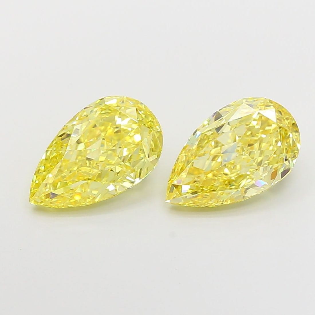 Loose Diamond - PEAR 3.12ct Fancy Intense Yellow VS1: Loose Diamond - PEAR 3.12ct Fancy Intense Yellow VS1 Source: This is a real non-mined Diamond that has been grown in a lab Shape: PEAR Carats: 3.12 Color: Fancy Intense Yellow Certification: IGI Video